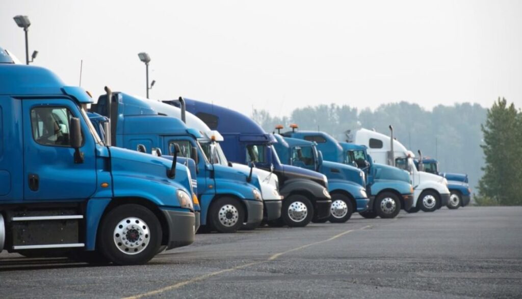 Find expert truck and trailer financing at General Financial, offering tailored solutions to fuel your business growth and enhance your fleet's capabilities with ease.